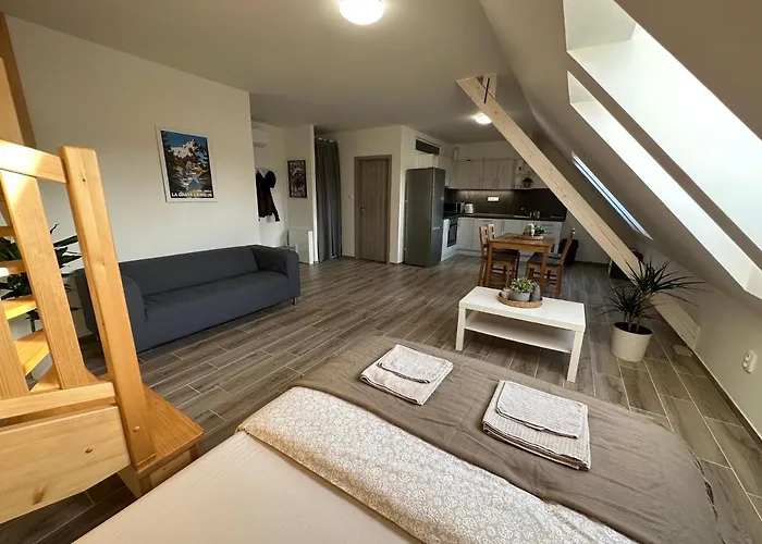 Monastery Zirec Lägenhet *