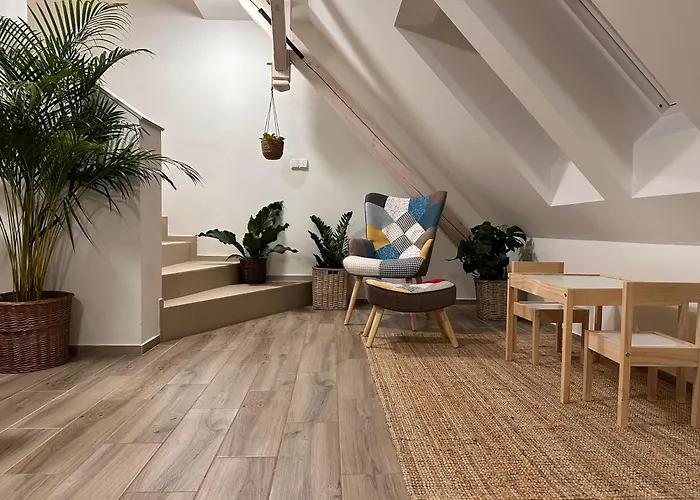 Monastery Zirec Apartman Dvůr Králové nad Labem